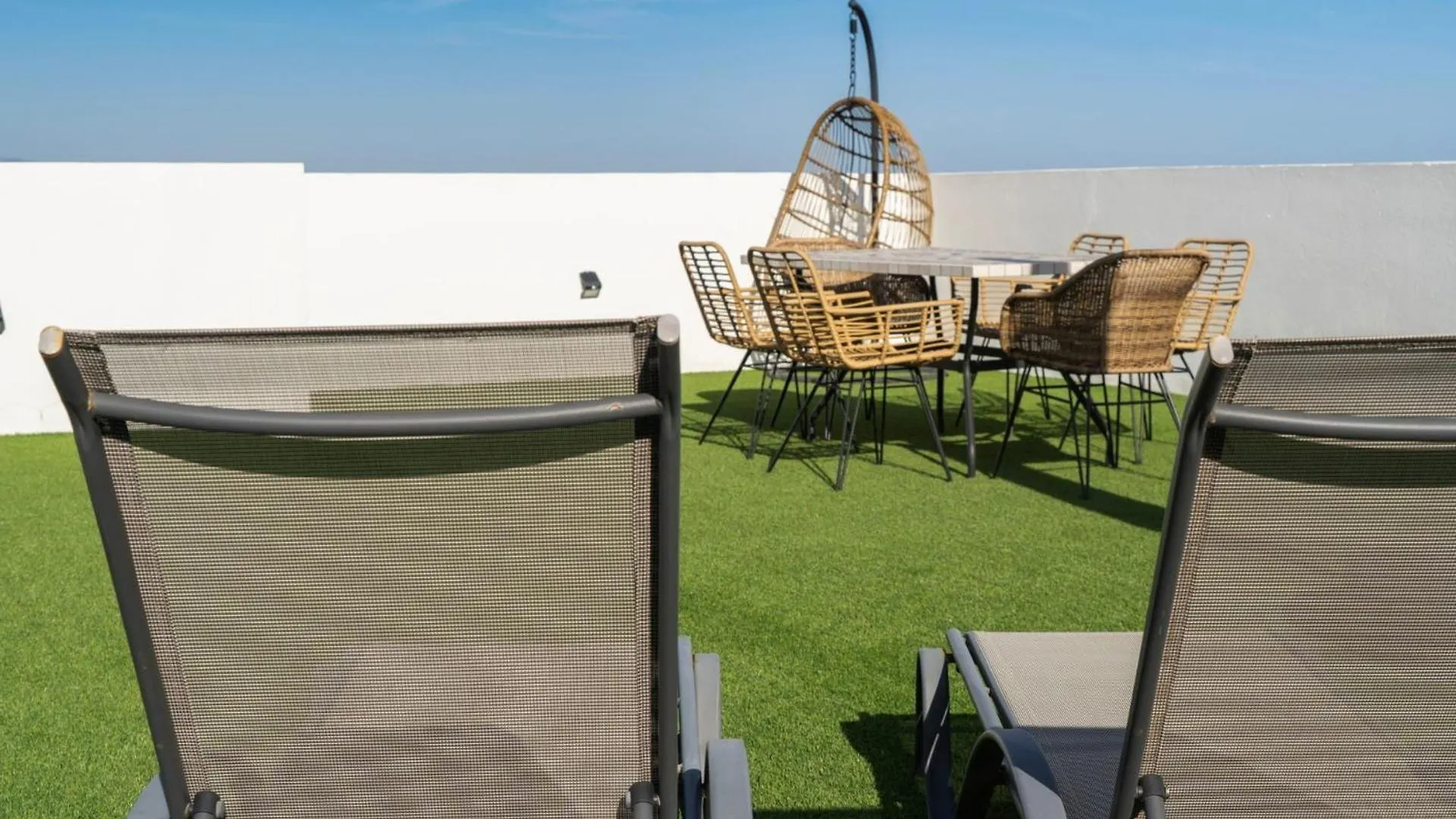 Serene Hideaway, Luxurious 2-Bedroom Penthouse Apartment In The Exclusive Paraiso Pueblo Estepona 0*,  Spain